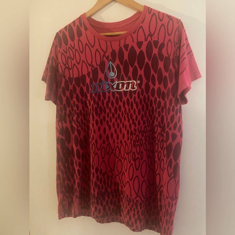 Mens large Nixon vintage t shirt